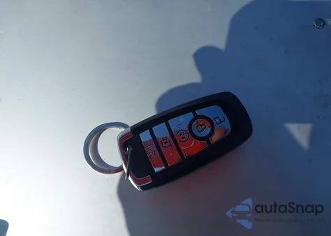 2021 Lincoln Navigator Reserve z USA, uszkodzony, nr VIN 5LMJJ2LT4MEL20880